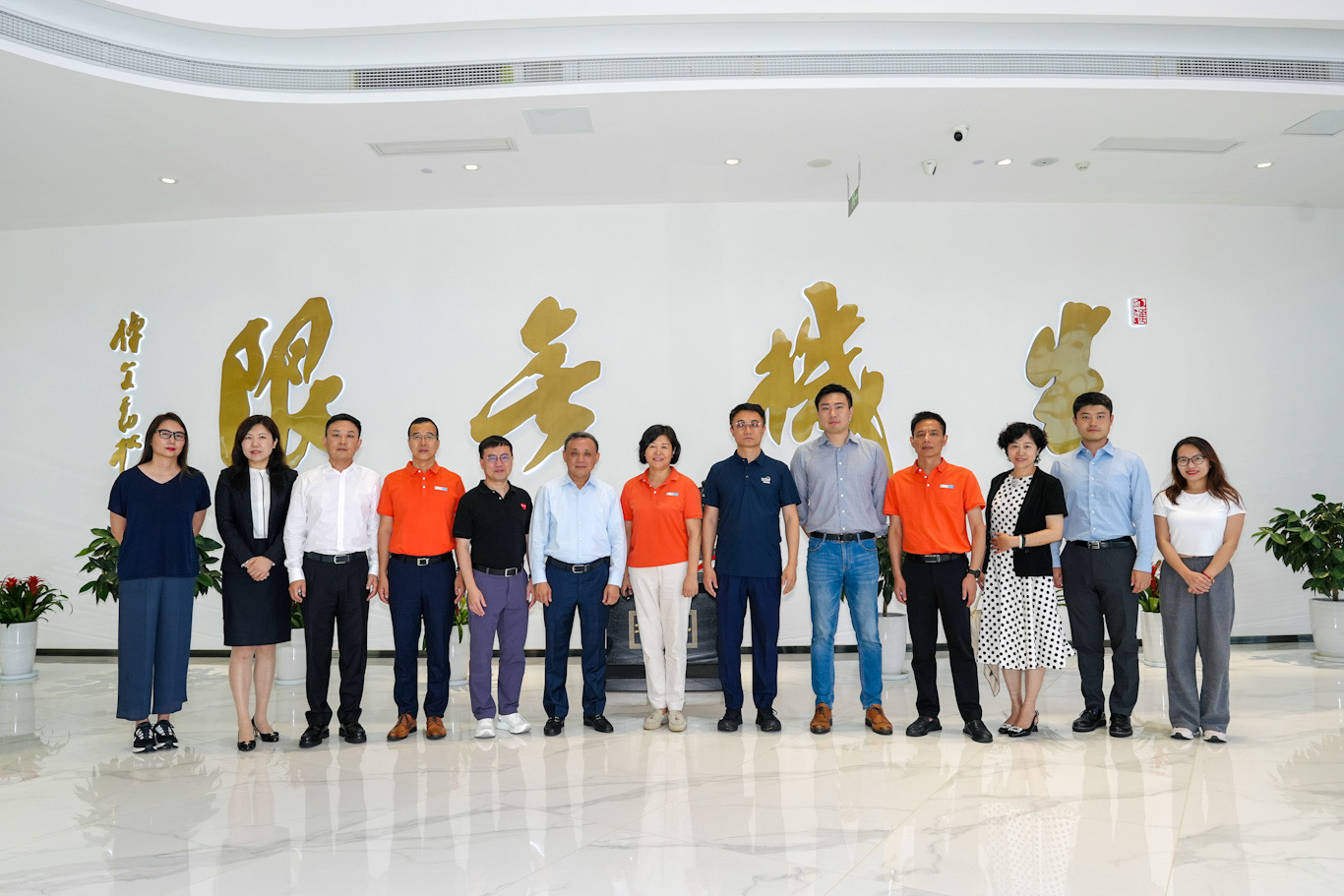 TVT体育生物与中诚信、望繁信签订战略合作协议